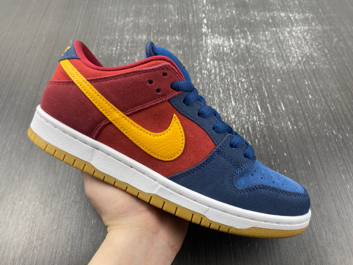 nike sb dunk low “barcelona” dj0606-400