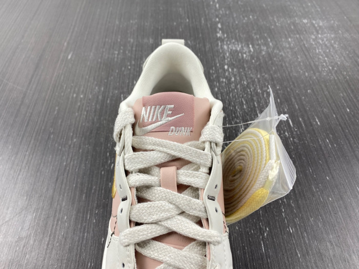 nike dunk low disrupt2