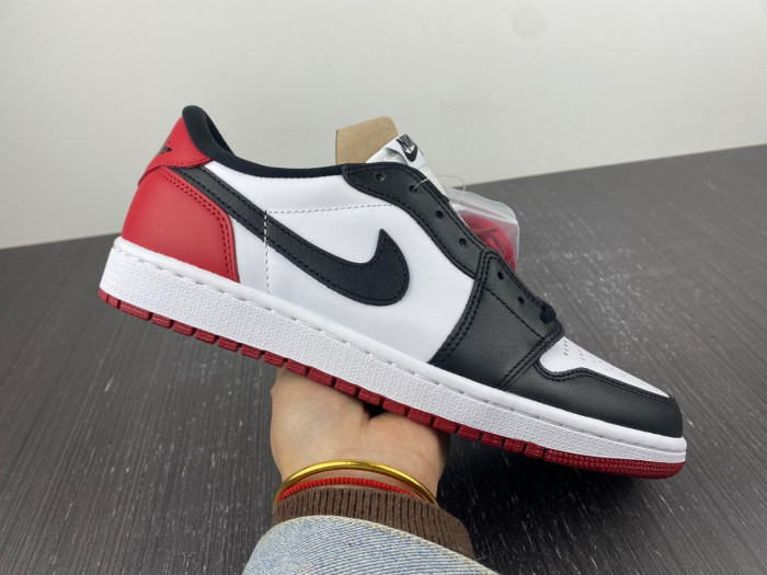 air jordan 1 retro low og black toe cz0790-106