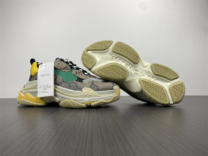 Ba*len*cia*ga triple s sneaker 8000039