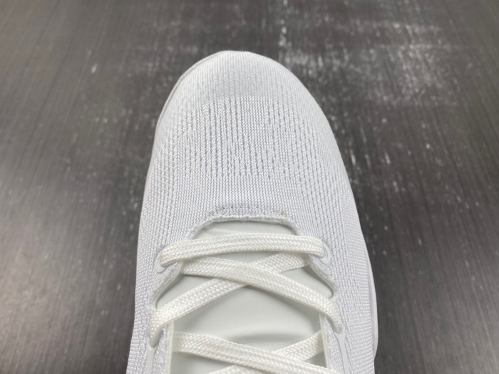 nike kobe 8 protro “white/metallic gold” nk0409