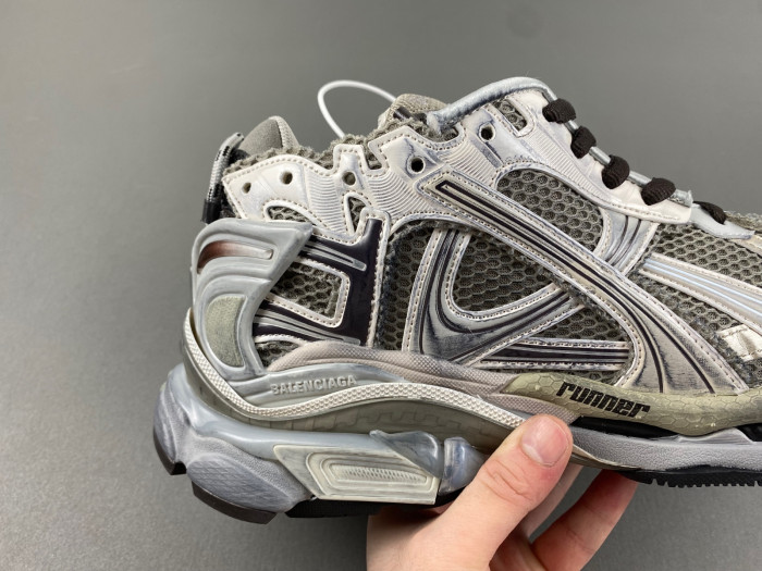 Ba*len*cia*ga runner sneaker