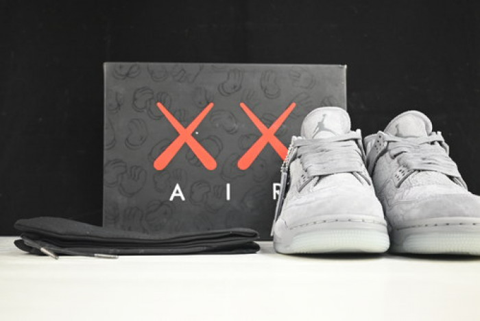nike air jordan 4 retro kaws cool grey 930155 003