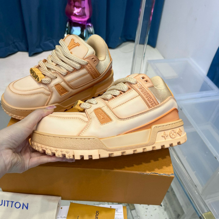 lv snekaers l0000244