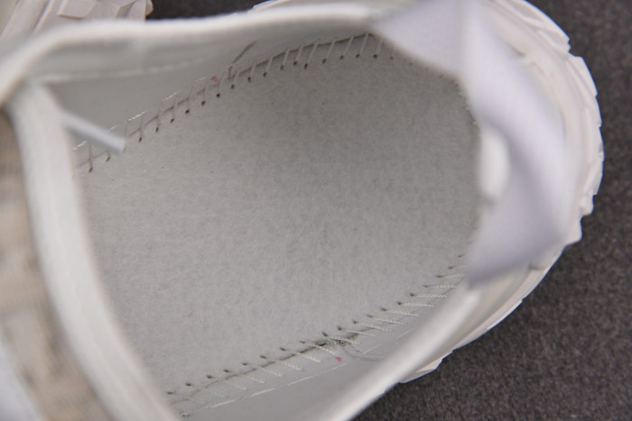 dio* sneakers t0000-031