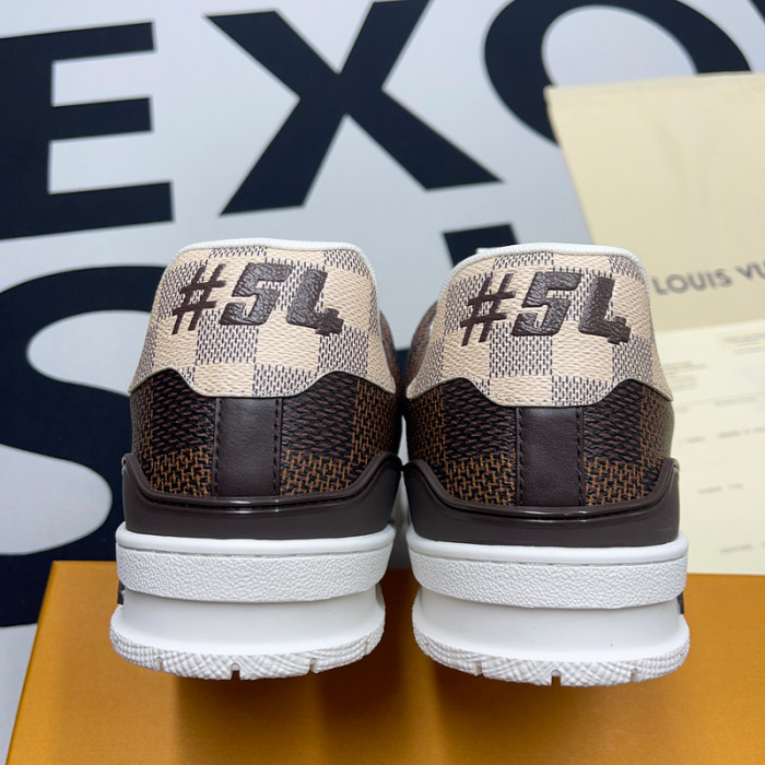 lv snekaers l0000105