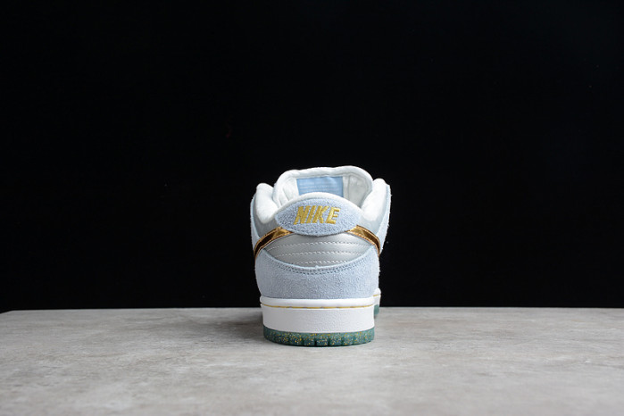sean cliver nike sb dunk low dc9936-100