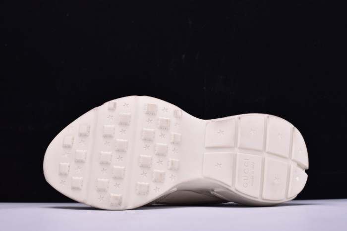 G*u*i* rhyton sneaker