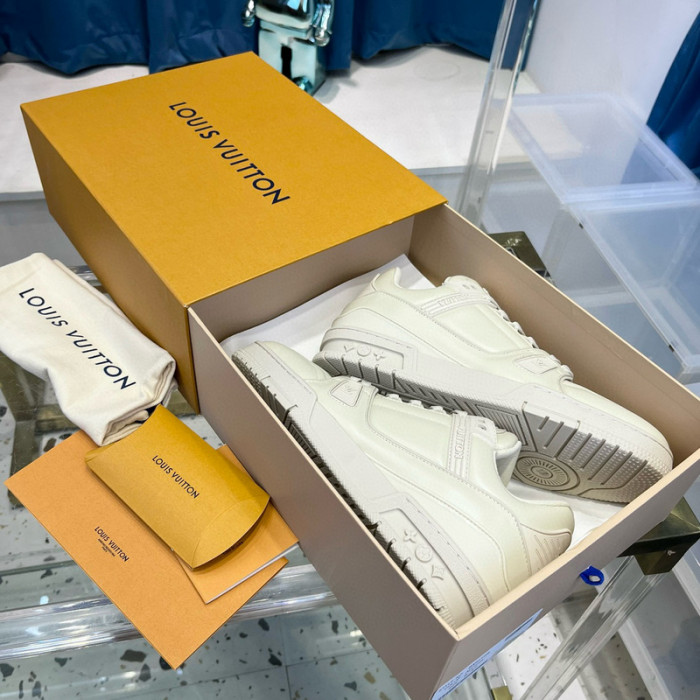 lv snekaers l0000222