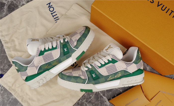 lv snekaers l0000323