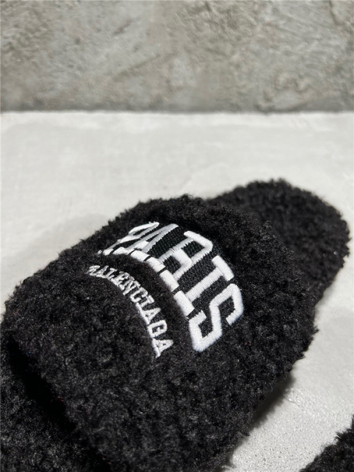 balenciag* sandal bs49