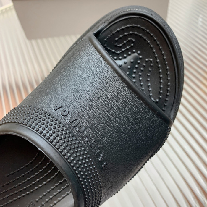 balenciag* sandal bs64