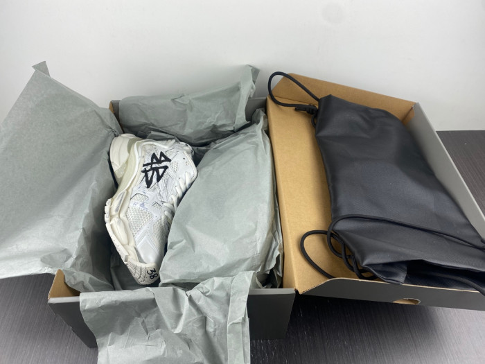 Balenciaga RUNNER 8000064