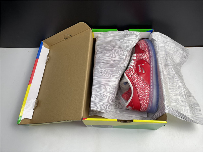 NIKE SB DUNK LOW STINGWATER MAGIC MUSHROOM DH7650-600