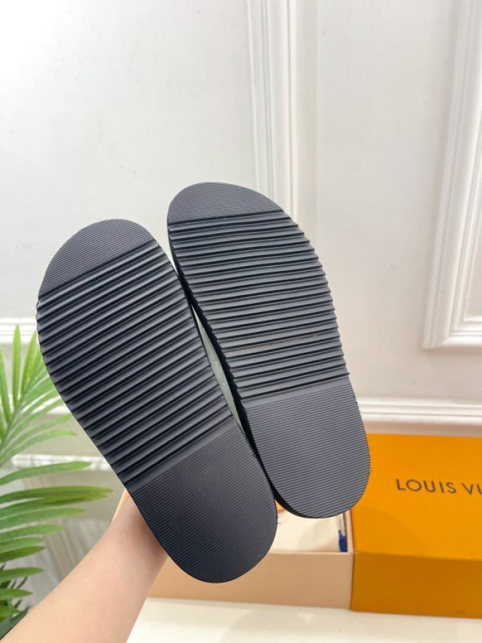 L&V sandal 248