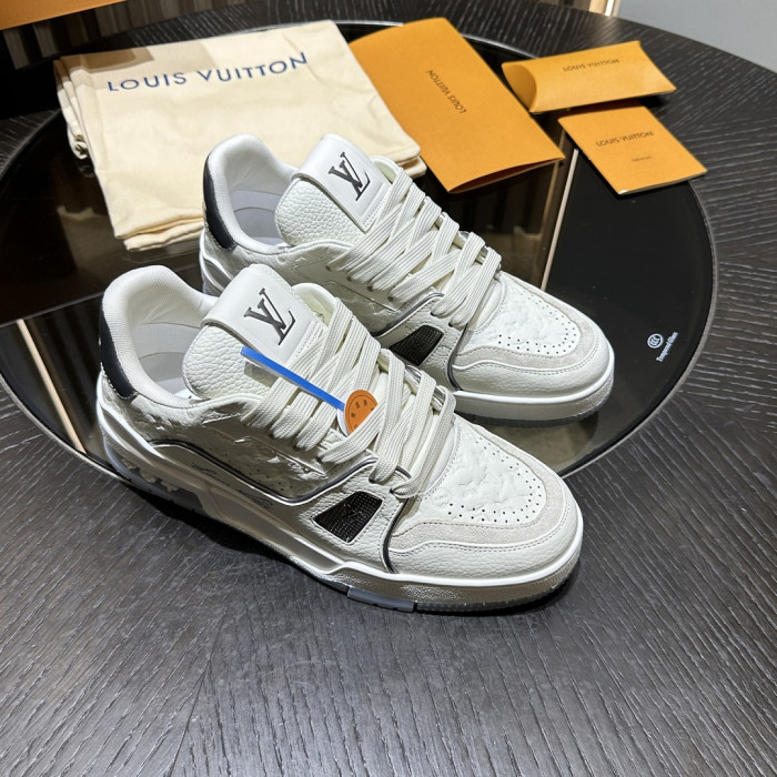 LV snekaers L0000786