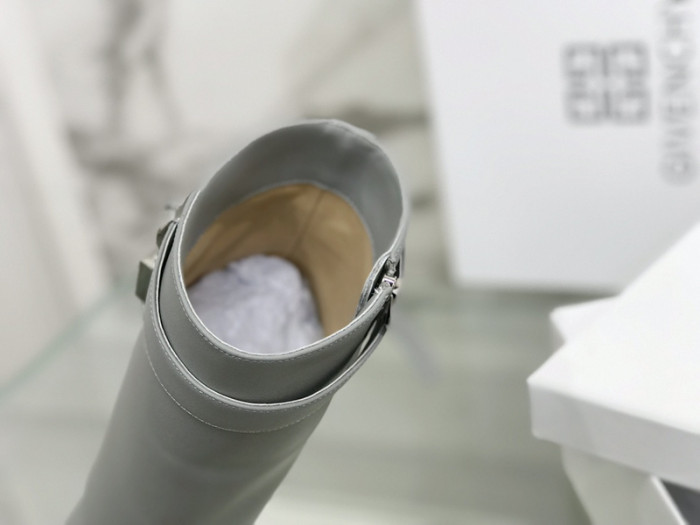 Givenchy Boots 660012