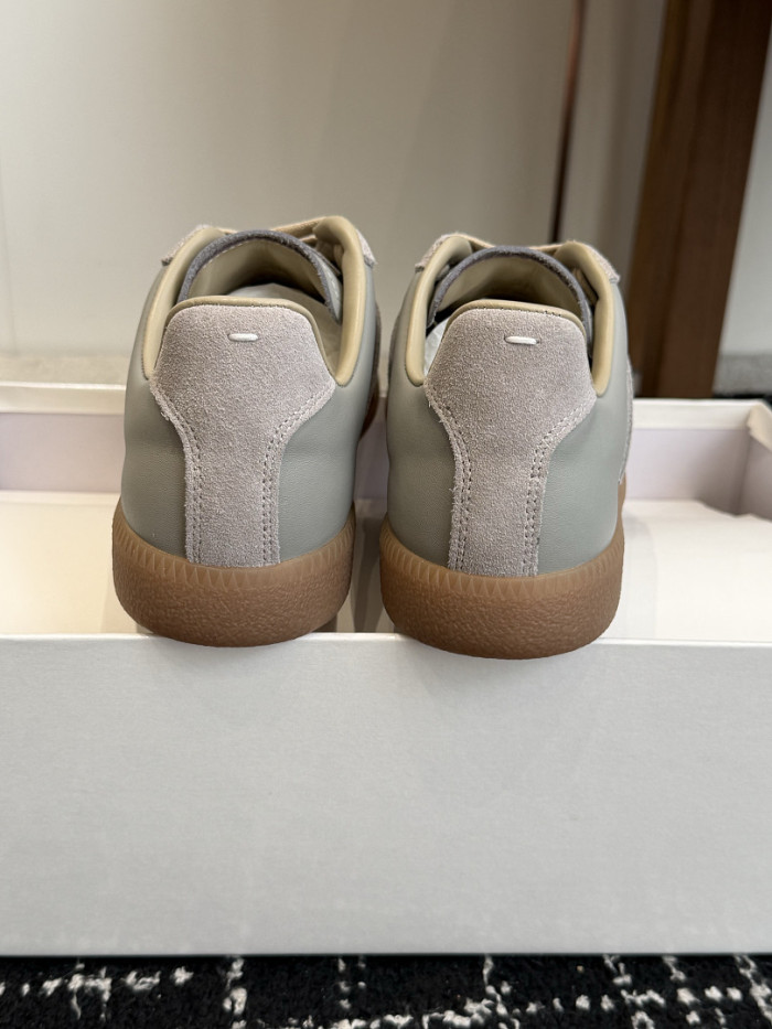 Ma1s0n Marg*e1a CALFSKIN S57WS0393