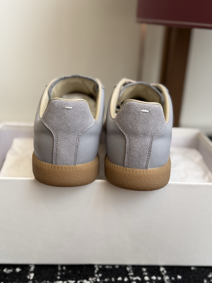 Ma1s0n Marg*e1a CALFSKIN S57WS0434