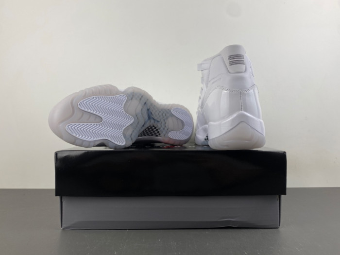 Air Jordan 11 Retro Comme des Garçons Homme Plus White IV7639-100