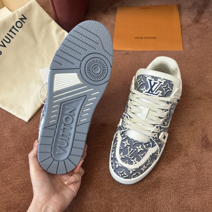 LV sneakers L0000824