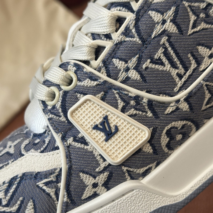 LV sneakers L0000824