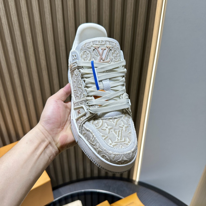 LV snekaers L0000872