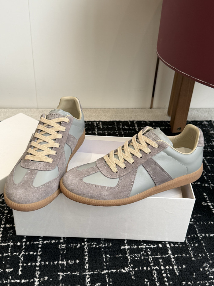 Ma1s0n Marg*e1a CALFSKIN S57WS0395