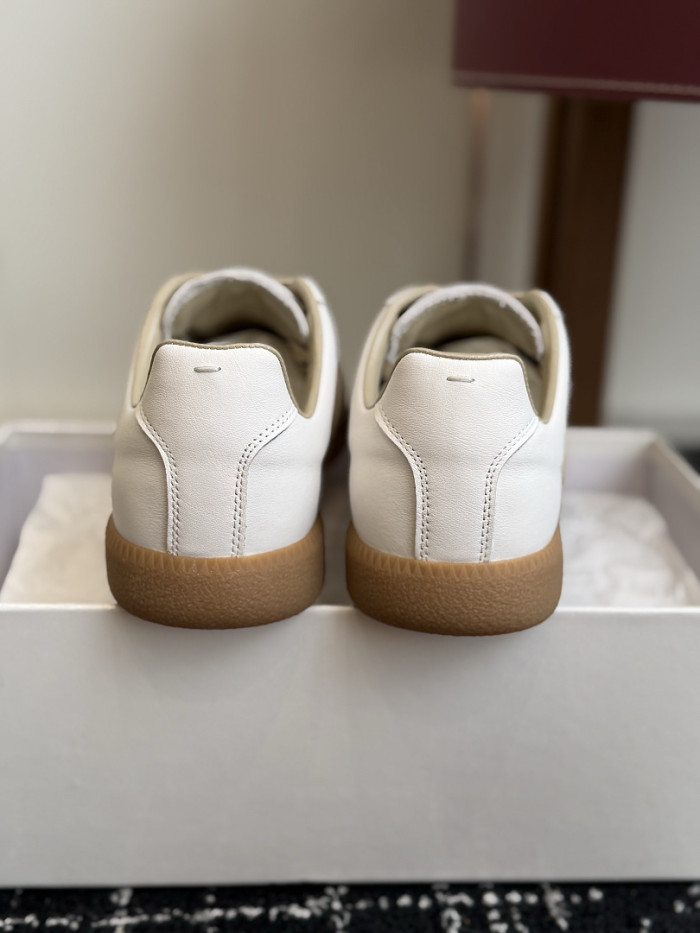 Ma1s0n Marg*e1a CALFSKIN S57WS0433