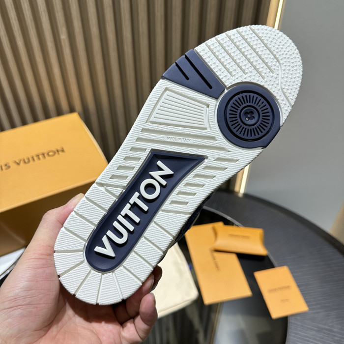 LV snekaers L0000683