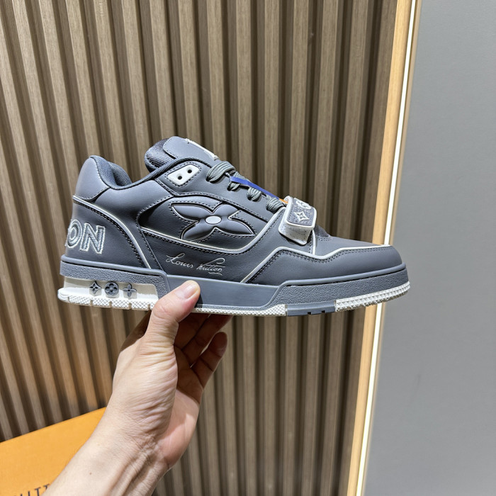 LV snekaers L0000699