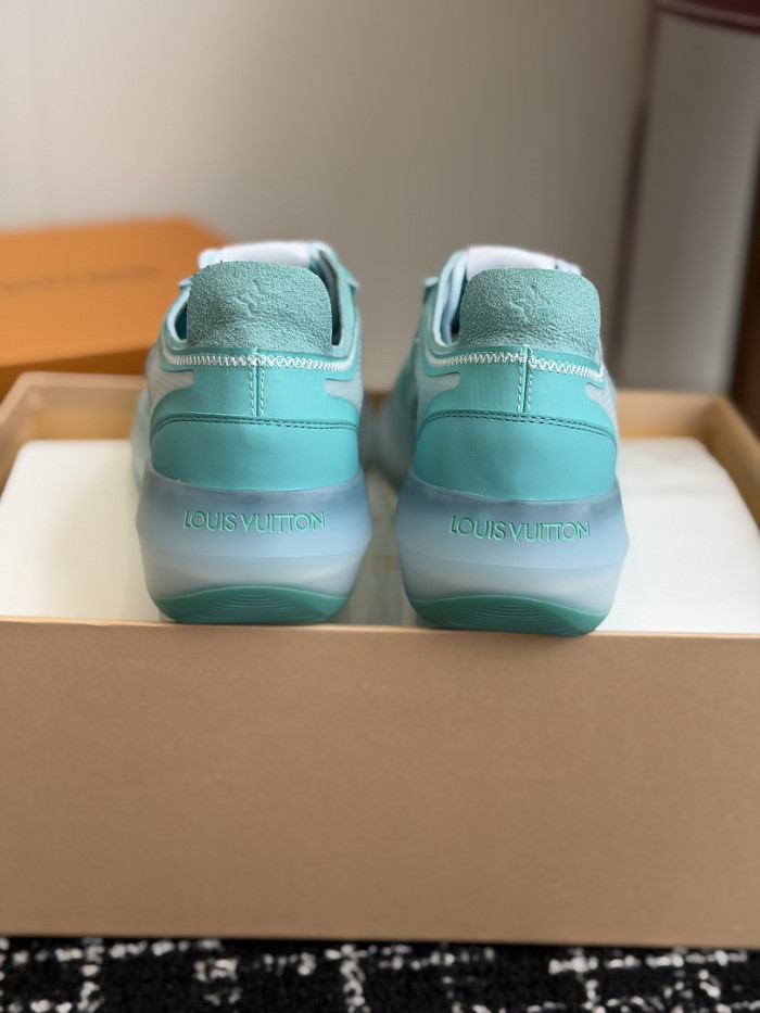 LV sneakers L0000847