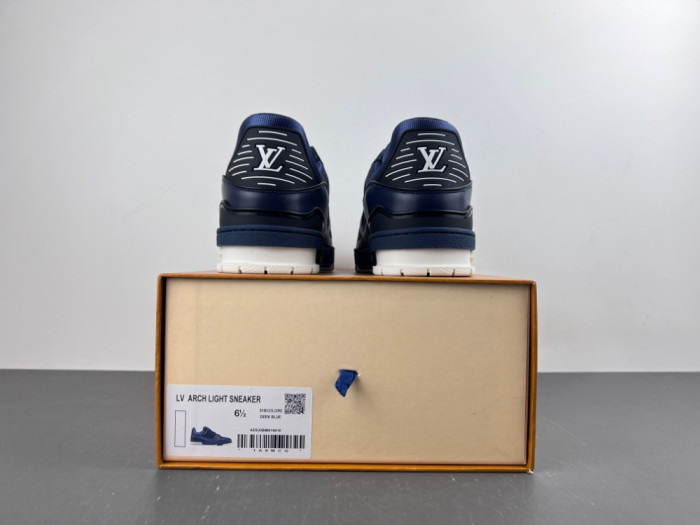 LV snekaers L0000761