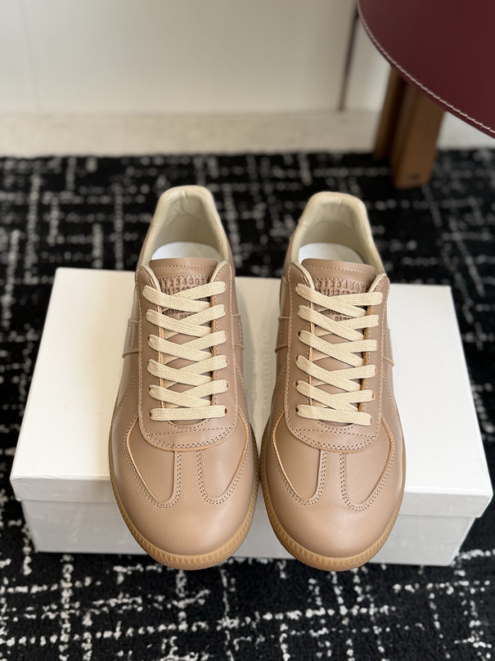 Ma1s0n Marg*e1a CALFSKIN S57WS0444