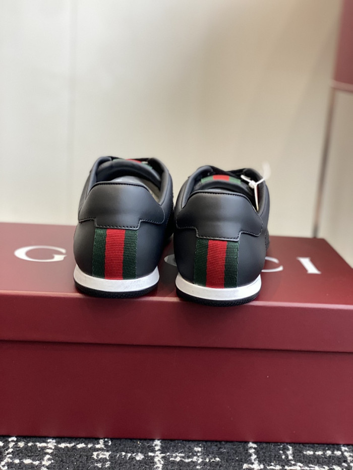 Gv*c* SNEAKER GC198