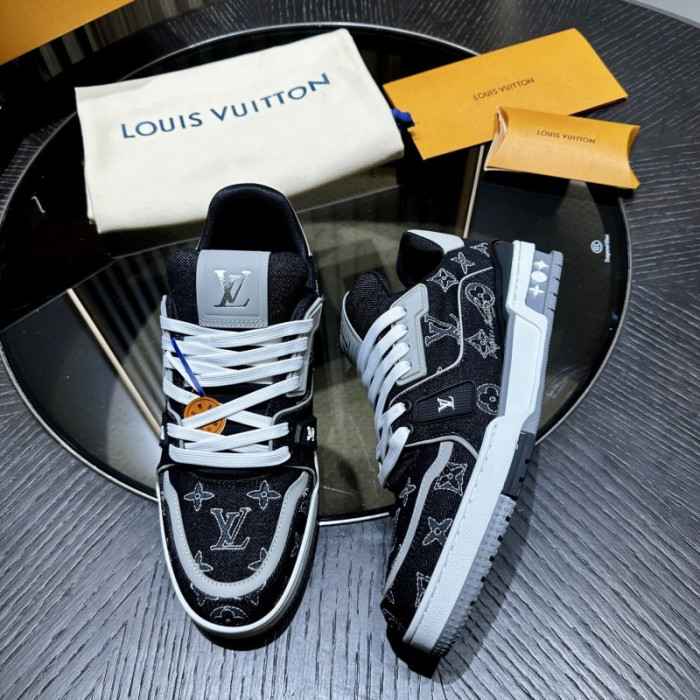 LV snekaers L0000670