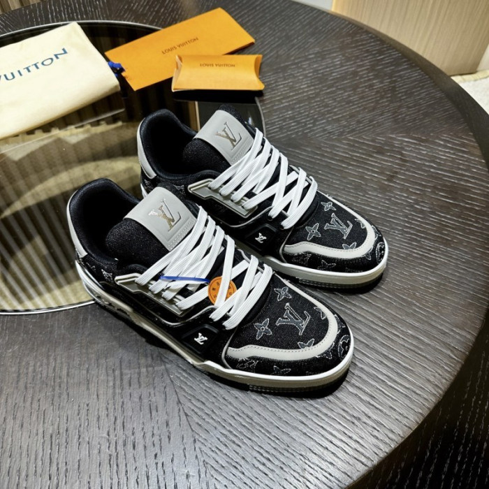 LV snekaers L0000670