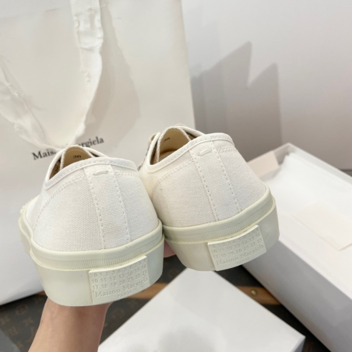 ma1s0n Marg*e1a tabi sneakers s57ws0348