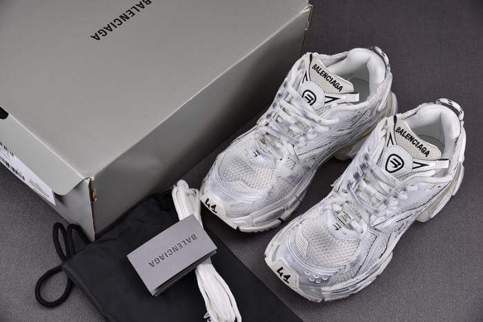 Balenciaga Runner sneaker W3RA1-9000