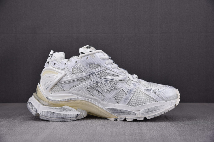 Balenciaga Runner sneaker W3RA1-9000