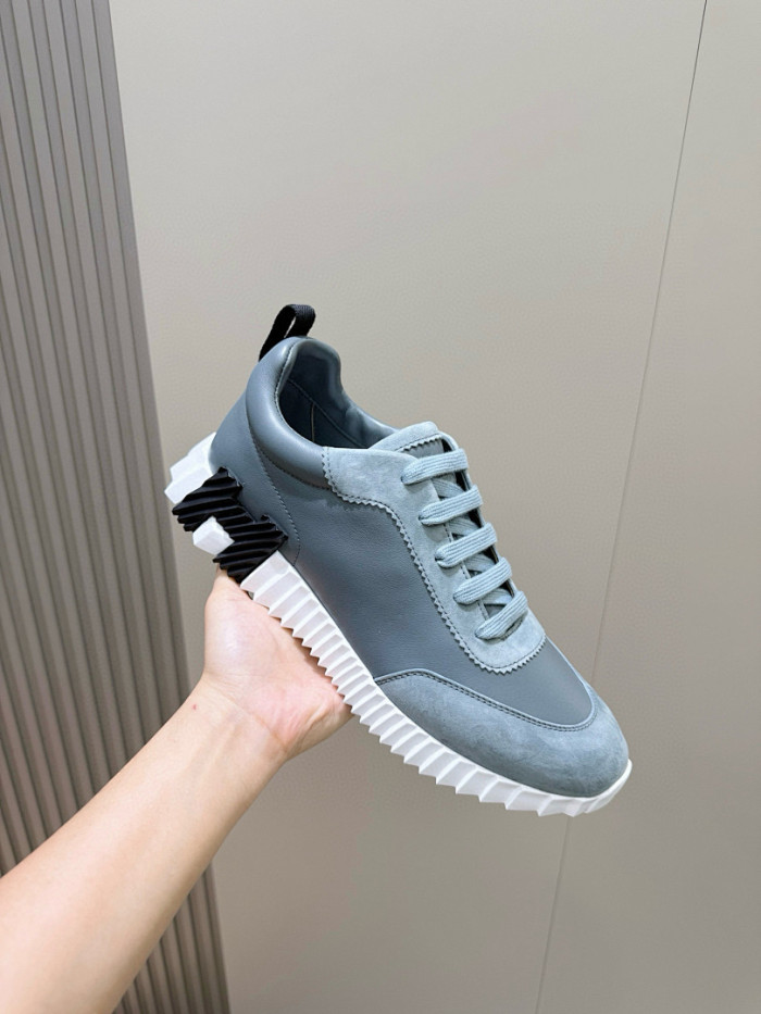 H**me5 snekaers hm100