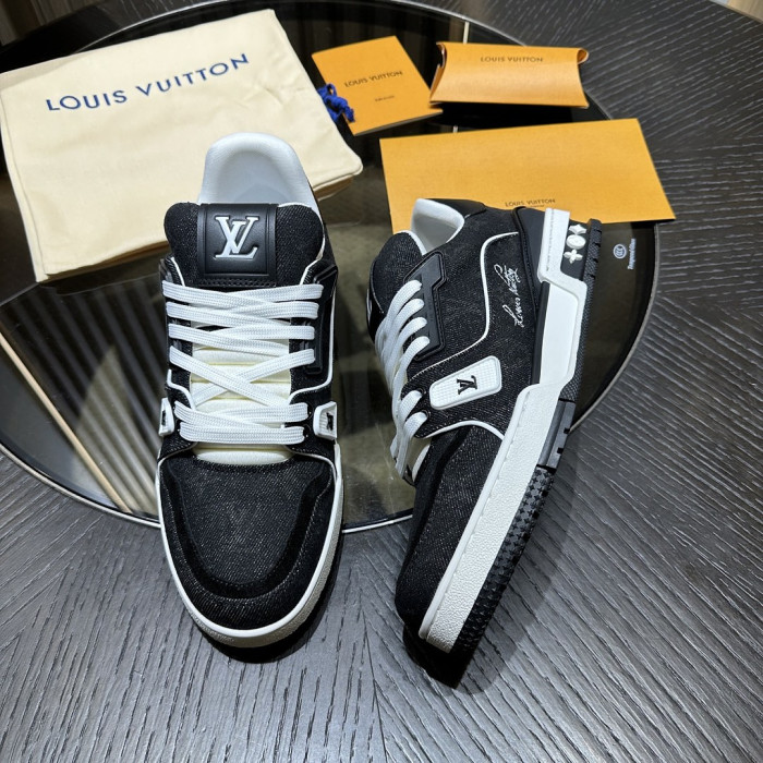 LV snekaers L0000904