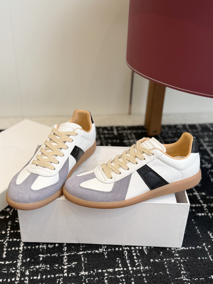 Ma1s0n Marg*e1a CALFSKIN S57WS0409