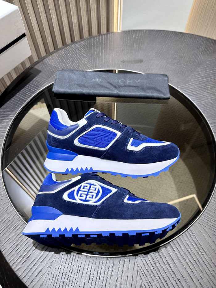 Givenchy Sneakers 660036