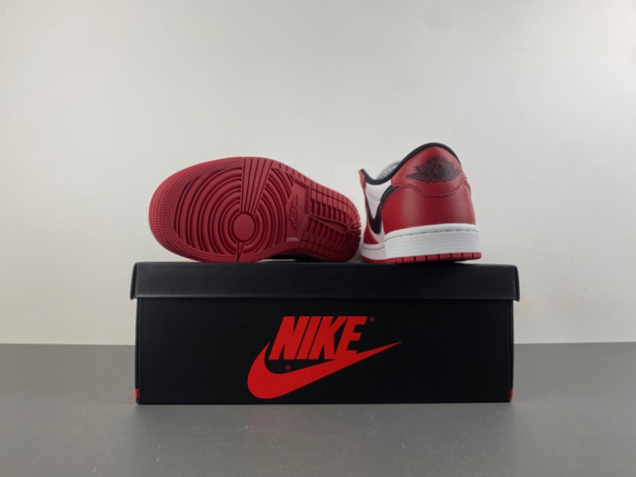 Air Jordan 1 Low OG “Chicago” HQ6998-600