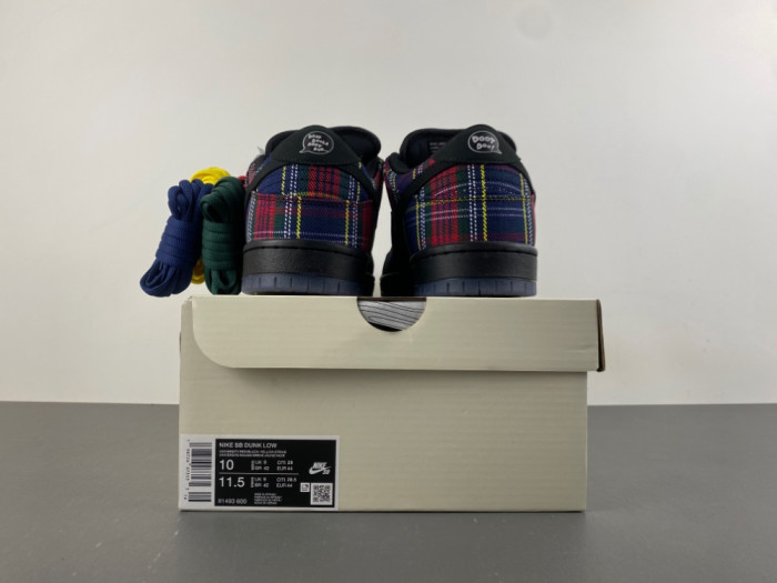 Nike SB Dunk Low Nardwuar II1493-600