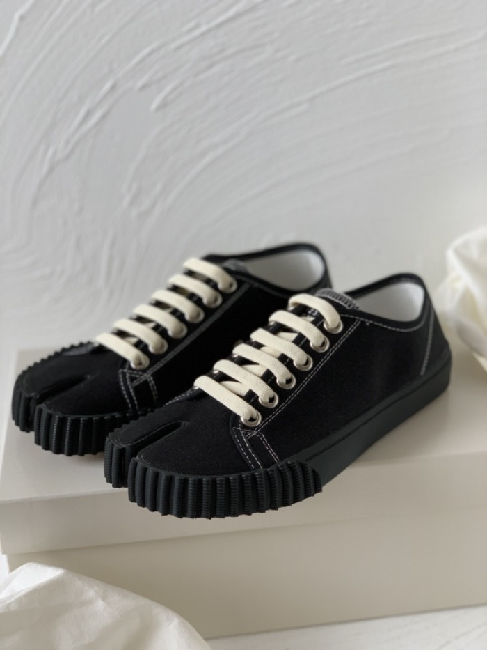 ma1s0n Marg*e1a tabi sneakers s57ws0350