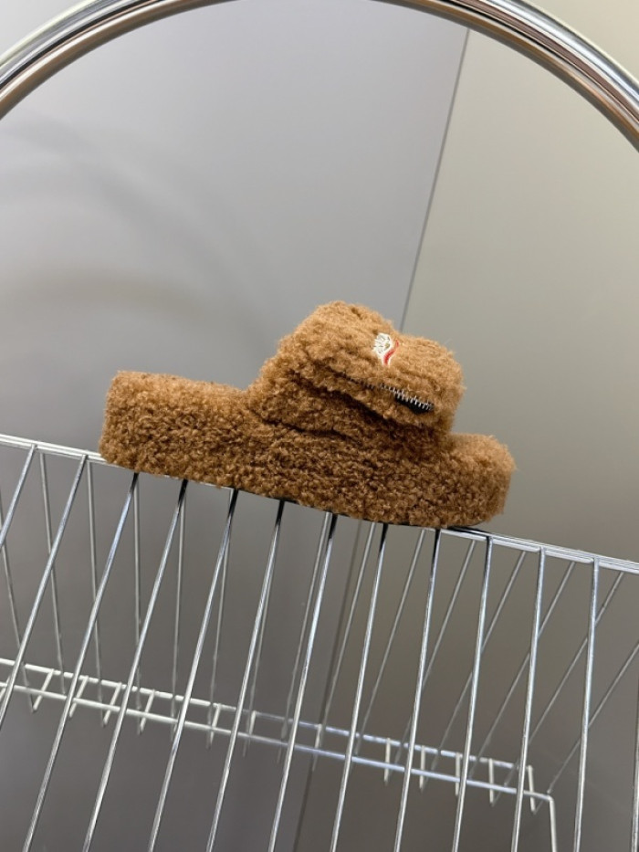 Balenciag* Sandal BS86