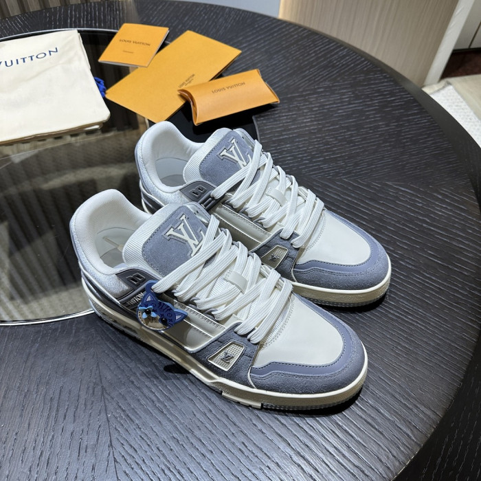 LV snekaers L0000889