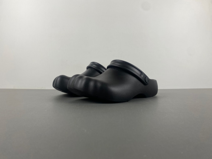 Balenciag* Sandal BS73